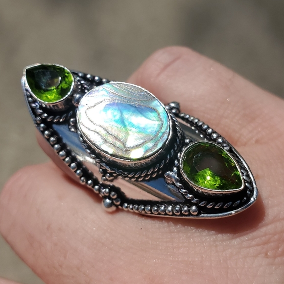New Abalone Shell & Peridot 925 Silver Statement Ring. - Picture 8 of 16